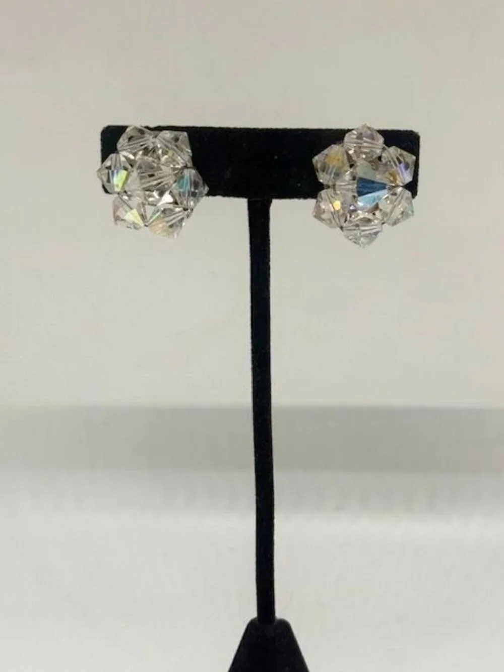 Vintage Aurora Borealis Beaded Cluster Clip On Earrings - Picture 1 of 4